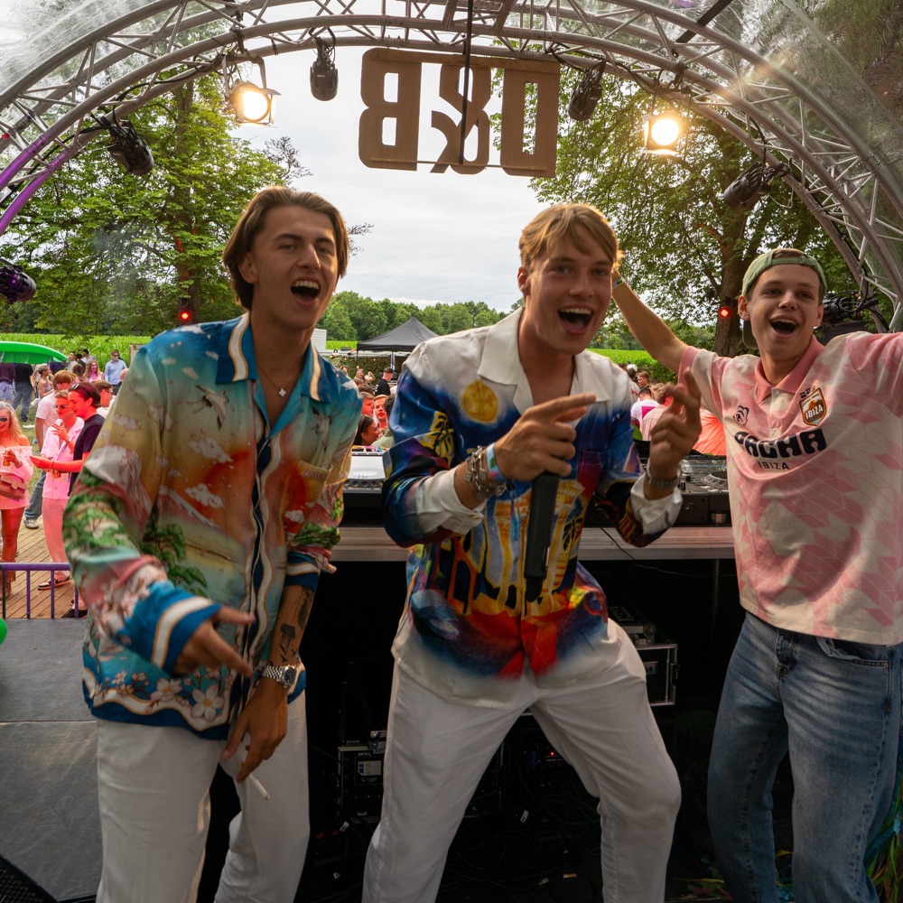 De dj tijdens de set